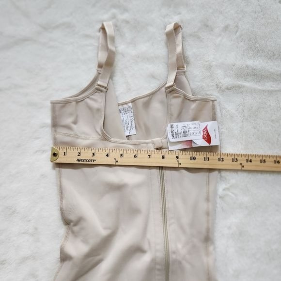 Diane Shapewear Microlatex Short Size 38 - Picture 9 of 16